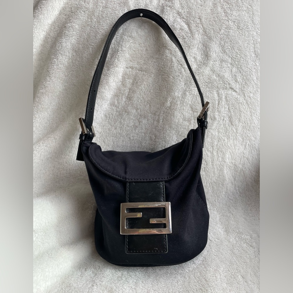 FAST FREE SHIPPING Vintage Fendi mini black nylon baguette